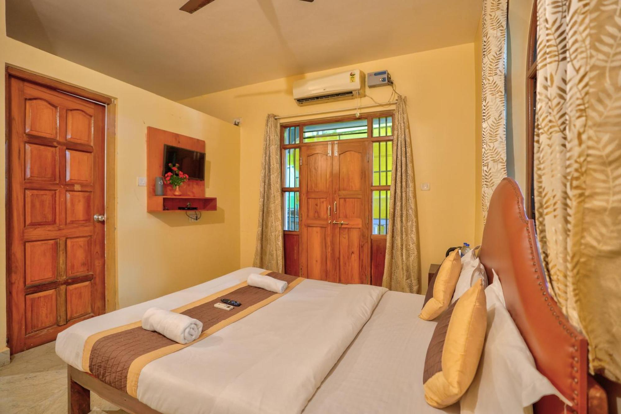 Roseal Beach Front Baga Exterior foto