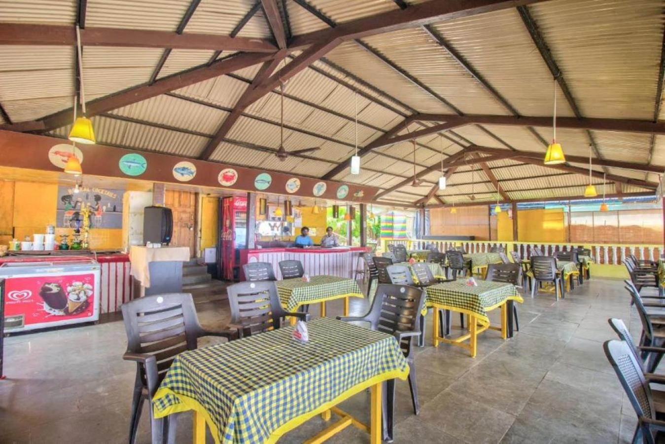 Roseal Beach Front Baga Exterior foto