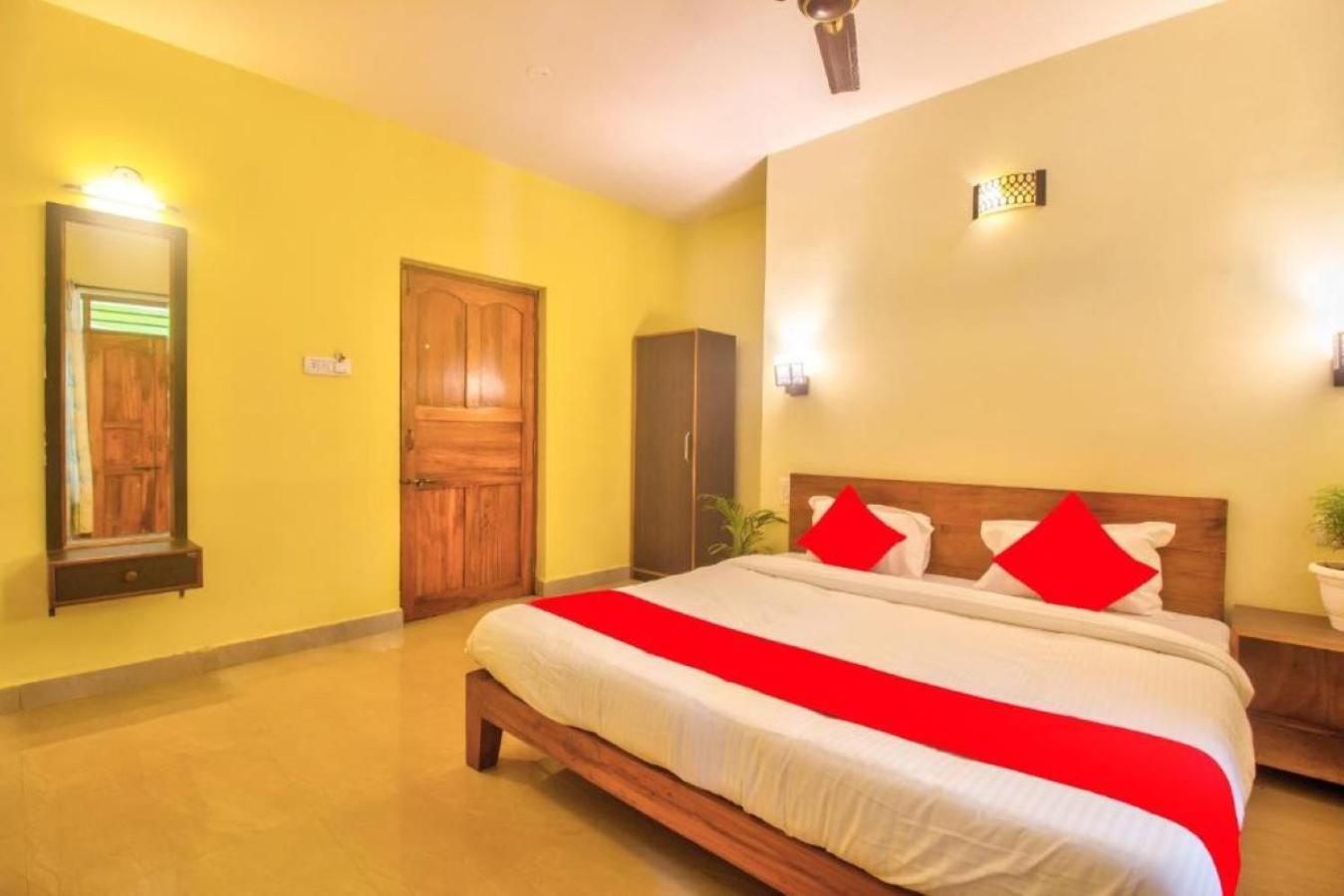 Roseal Beach Front Baga Exterior foto