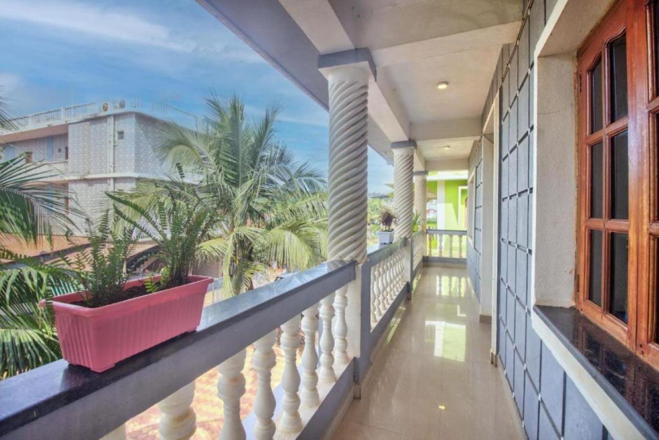 Roseal Beach Front Baga Exterior foto